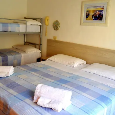 New Cirene Triple Fo 3 People Half * Rimini