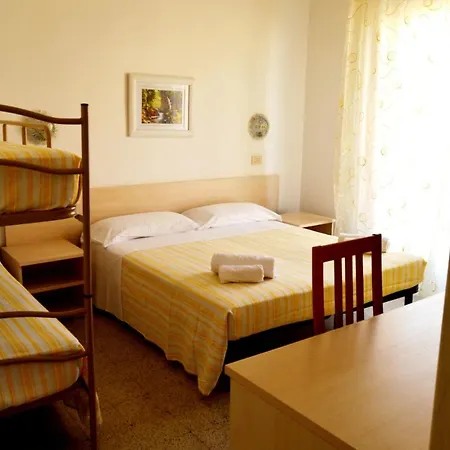 New Cirene Triple Fo 3 People Half Maison d'hôtes *
